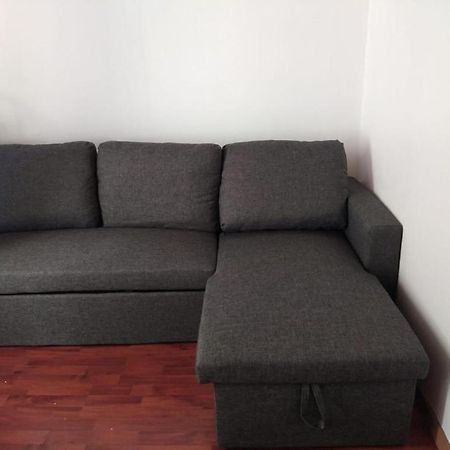 Joli 2 Pieces A Pontoise Apartment Ngoại thất bức ảnh