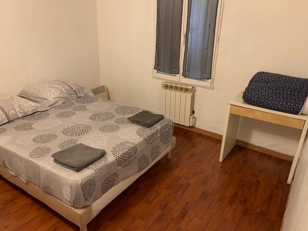 Joli 2 Pieces A Pontoise Apartment Ngoại thất bức ảnh